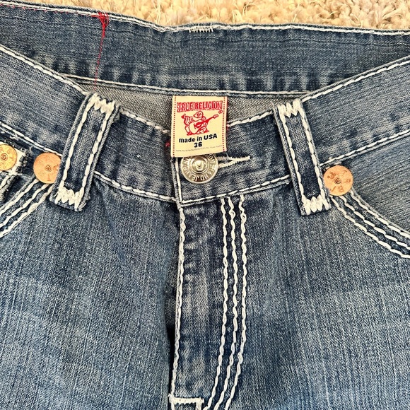 Men’s True Religion Jeans - Picture 2 of 4